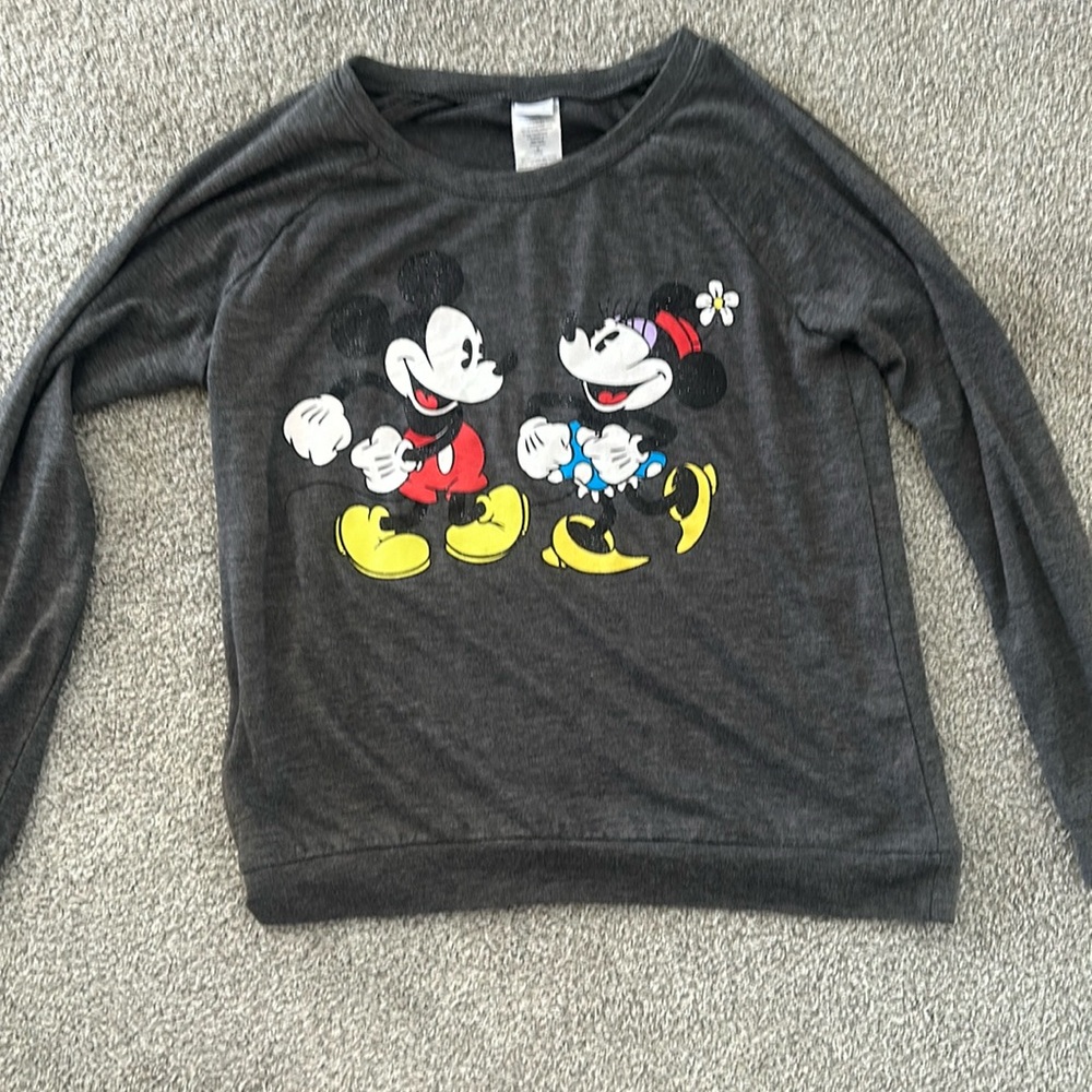 Disney’s Minnie & Mickey Mouse long sleeve top excellent condition